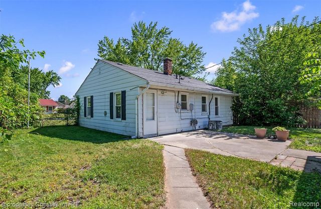 35751 Glen Street, Westland, MI 48186