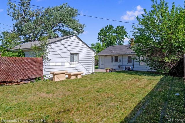 35751 Glen Street, Westland, MI 48186