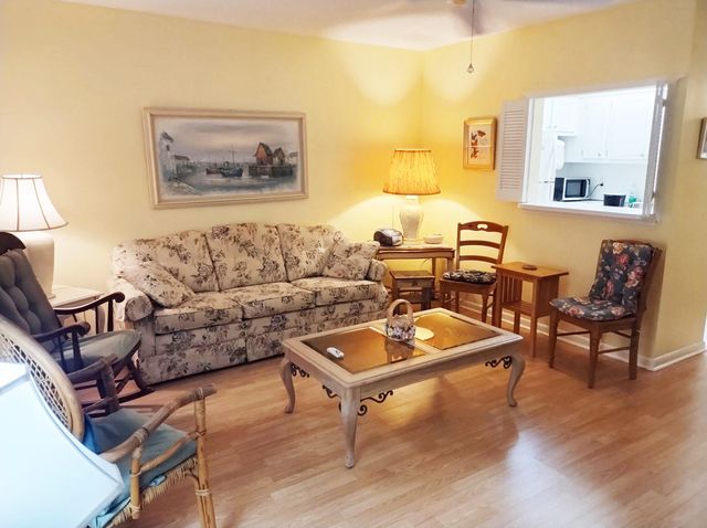 39 Harwood B 39, Deerfield Beach, FL 33442