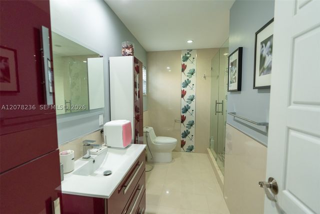 15420 SW 156th Ter, Miami, FL 33187