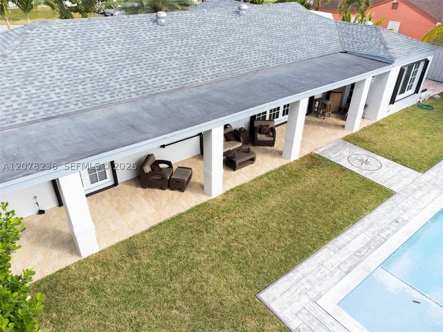15420 SW 156th Ter, Miami, FL 33187