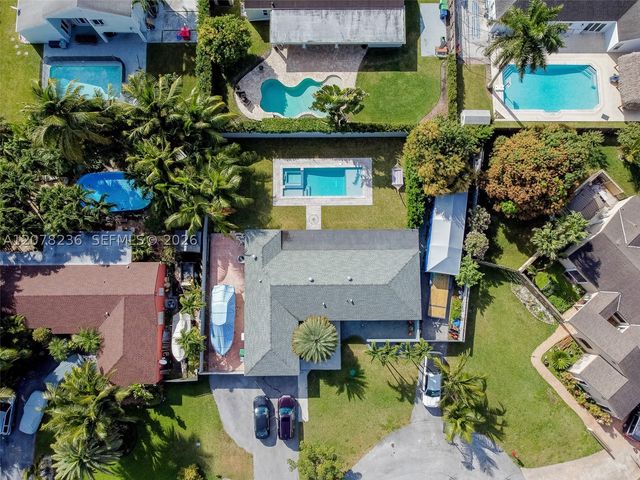 15420 SW 156th Ter, Miami, FL 33187