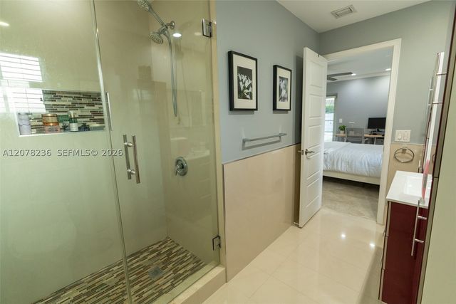 15420 SW 156th Ter, Miami, FL 33187