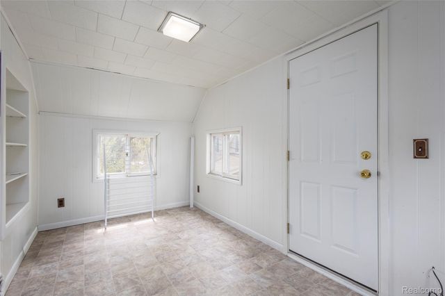 3409 Devon Road, Royal Oak, MI 48073