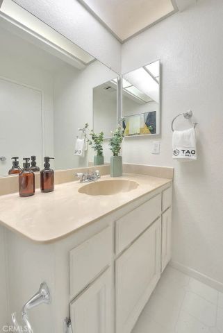 1540 Corte Hacienda, Upland, CA 91786