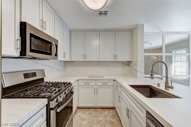 2633 South Durango Drive 201, Las Vegas, NV 89117