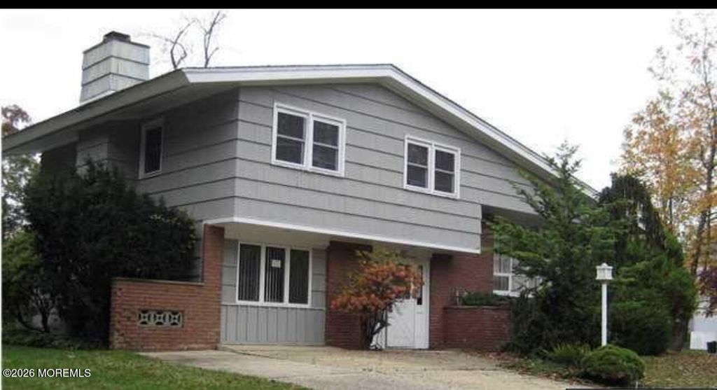 507 Elizabeth Street, Oakhurst, NJ 07755