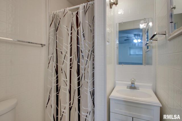 1615 MAPLE Street, Quincy, IL 62301