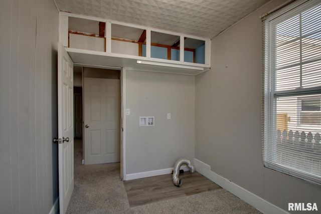 1615 MAPLE Street, Quincy, IL 62301