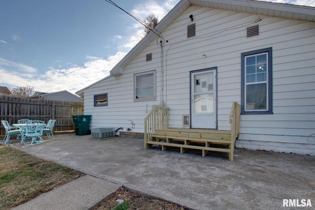 1615 MAPLE Street, Quincy, IL 62301