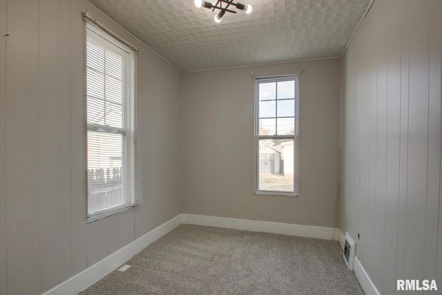 1615 MAPLE Street, Quincy, IL 62301