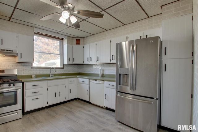 1615 MAPLE Street, Quincy, IL 62301