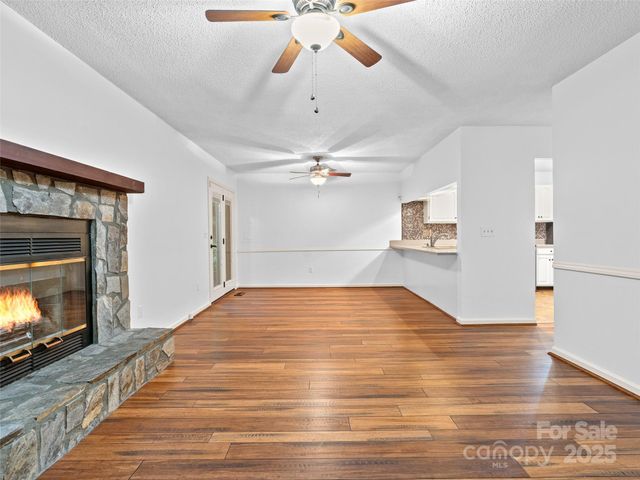 802 Parkway Vista Drive, Asheville, NC 28805