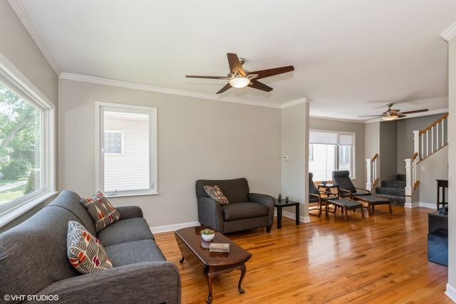 5721 W Leland Avenue, Chicago, IL 60630