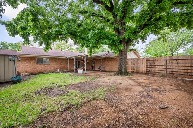 2021 Bristol Circle, Grand Prairie, TX 75051