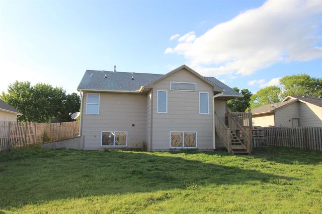 1217 Willowbrook Ln, Towanda, KS 67144