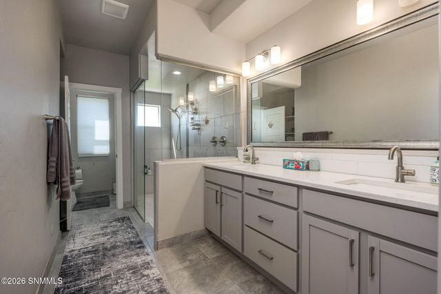 3033 Doug Rains Street, Las Cruces, NM 88011