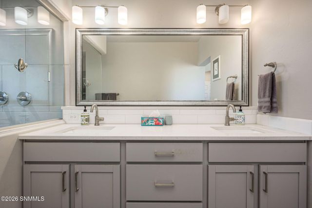 3033 Doug Rains Street, Las Cruces, NM 88011