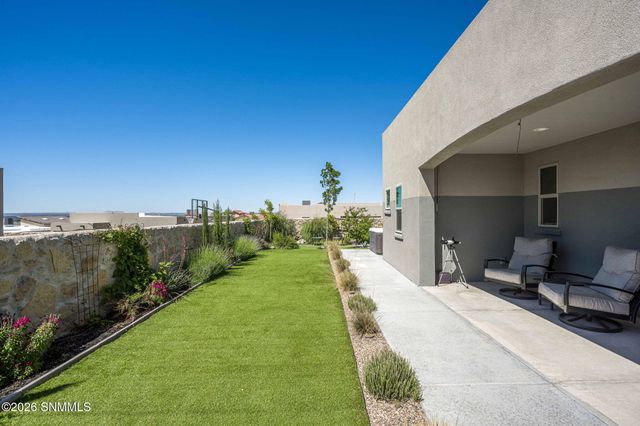 3033 Doug Rains Street, Las Cruces, NM 88011