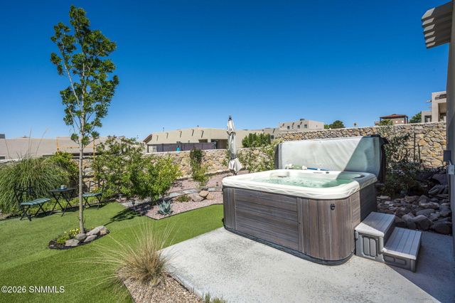3033 Doug Rains Street, Las Cruces, NM 88011
