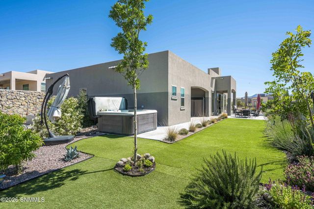 3033 Doug Rains Street, Las Cruces, NM 88011