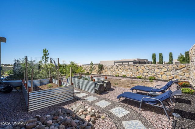3033 Doug Rains Street, Las Cruces, NM 88011