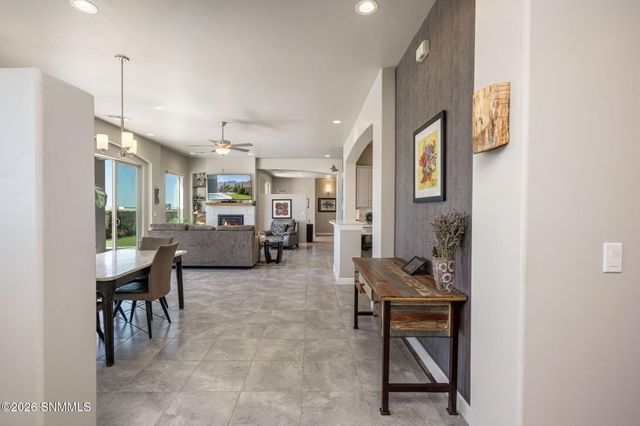 3033 Doug Rains Street, Las Cruces, NM 88011