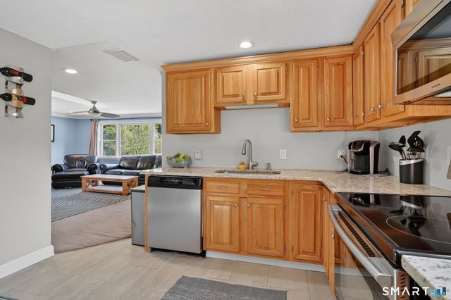 61 Cedar Street, Newington, CT 06111