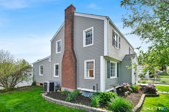 61 Cedar Street, Newington, CT 06111