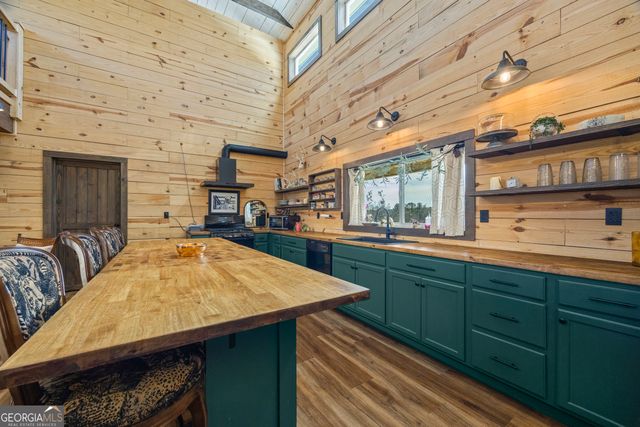 2456 Tex Smith Drive, Elberton, GA 30635