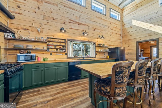 2456 Tex Smith Drive, Elberton, GA 30635