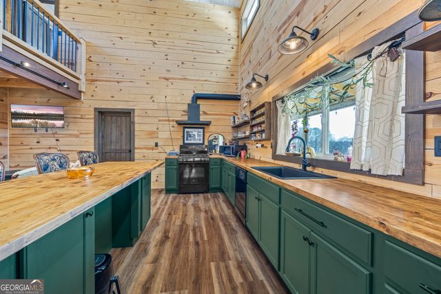 2456 Tex Smith Drive, Elberton, GA 30635