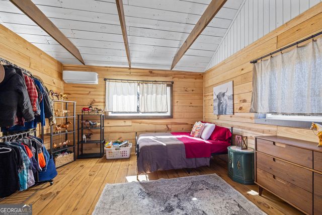 2456 Tex Smith Drive, Elberton, GA 30635