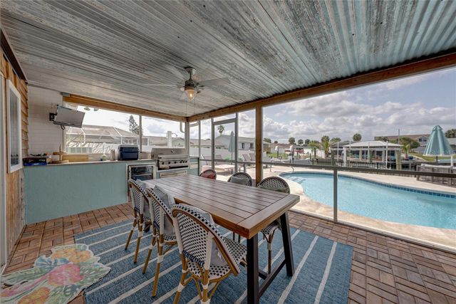1004 SAGO PALM WAY, Apollo Beach, FL 33572