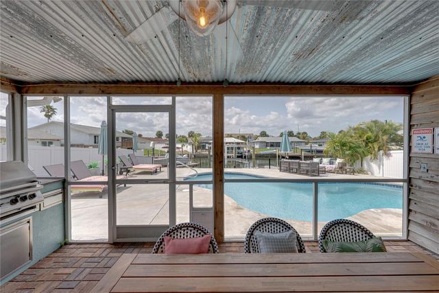 1004 SAGO PALM WAY, Apollo Beach, FL 33572