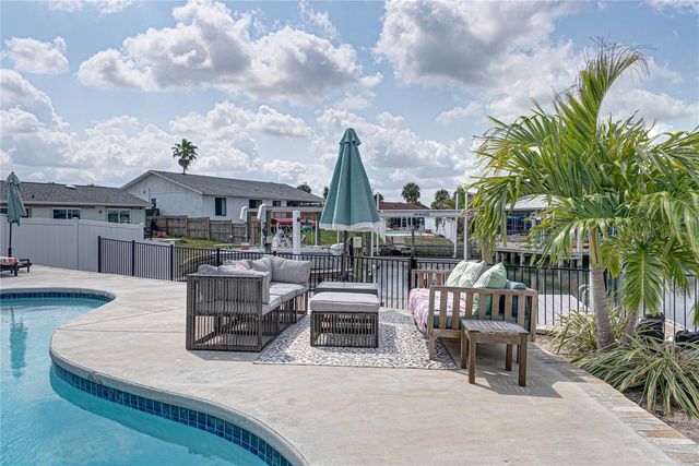 1004 SAGO PALM WAY, Apollo Beach, FL 33572