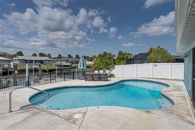 1004 SAGO PALM WAY, Apollo Beach, FL 33572