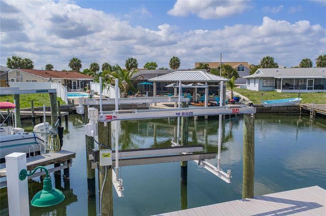 1004 SAGO PALM WAY, Apollo Beach, FL 33572