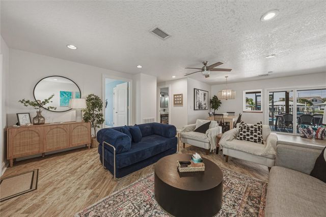 1004 SAGO PALM WAY, Apollo Beach, FL 33572
