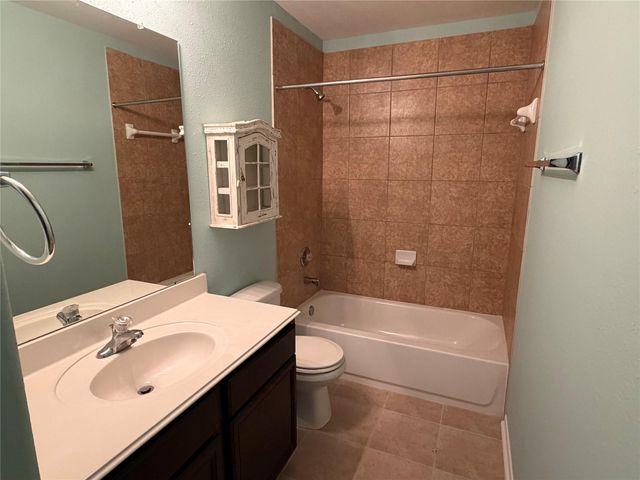 9403 Sunflower Ridge Lane, Houston, TX 77064