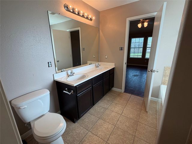 9403 Sunflower Ridge Lane, Houston, TX 77064