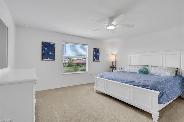 2257 Avocado LN, Naples, FL 34120