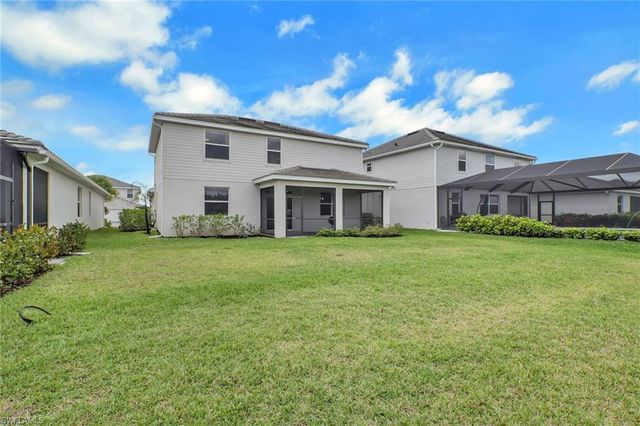 2257 Avocado LN, Naples, FL 34120