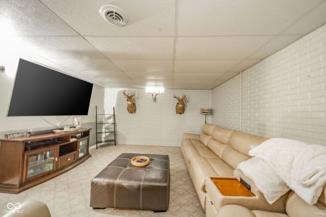 2300 S 21st Street, Terre Haute, IN 47802