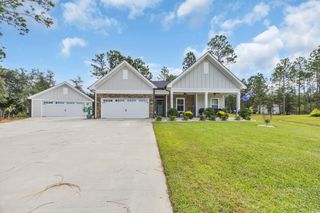 2214 Eastwoods Dr., Conway, SC 29526