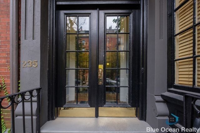 235 Beacon St 10, Boston, MA 02116