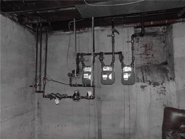 759 Chartiers Avenue, Mckees Rocks, PA 15136