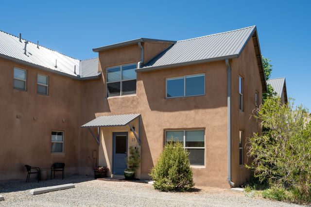2180 W Alameda Street 23, Santa Fe, NM 87507