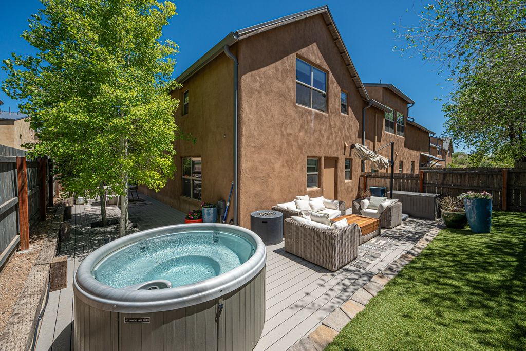 2180 W Alameda Street 23, Santa Fe, NM 87507