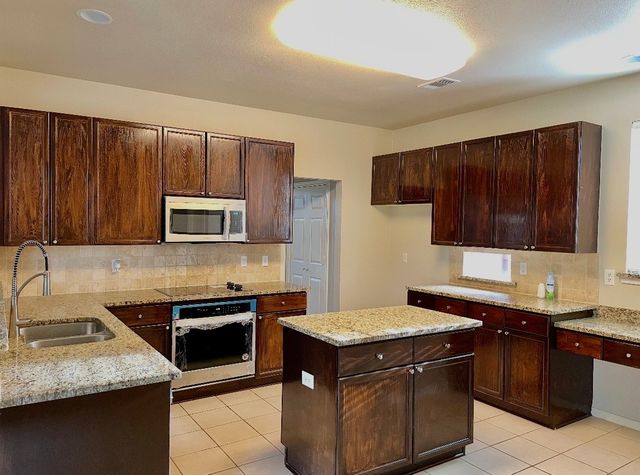 2413 Trailwest Lane, Plano, TX 75025